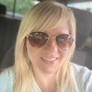 Meet your Posher, Heidi